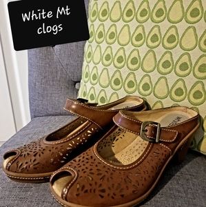 Brown Clogs! Faux leather White Mt size 7